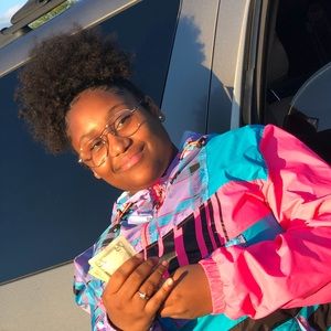 Meet your Posher, Da’vya